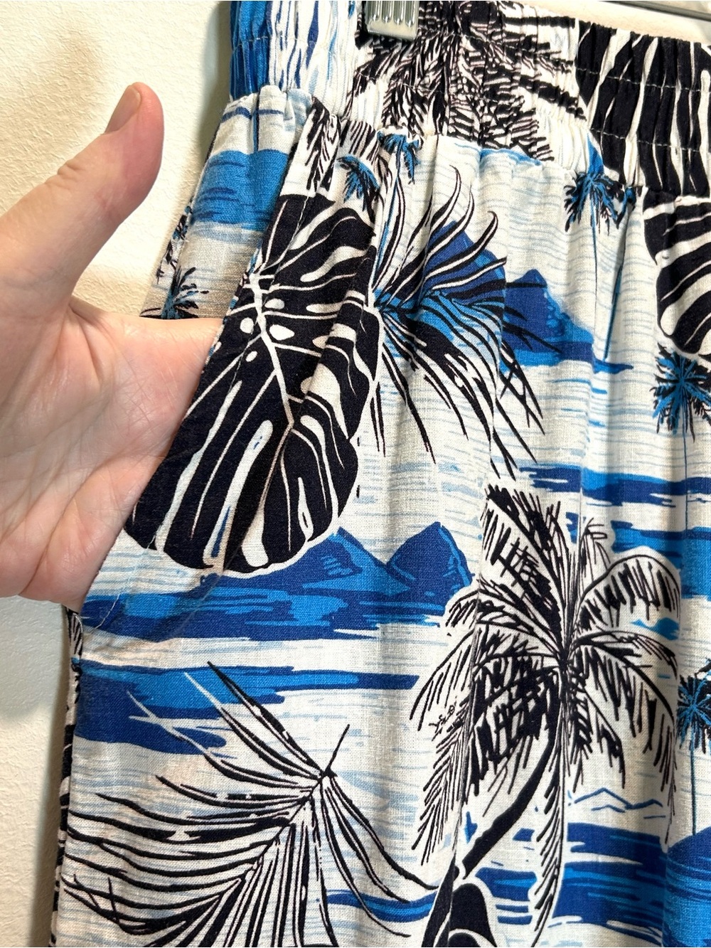 C & C California Linen Blend Beach Theme Wide Leg Pull-up Pants - Large - Picture 5 of 8